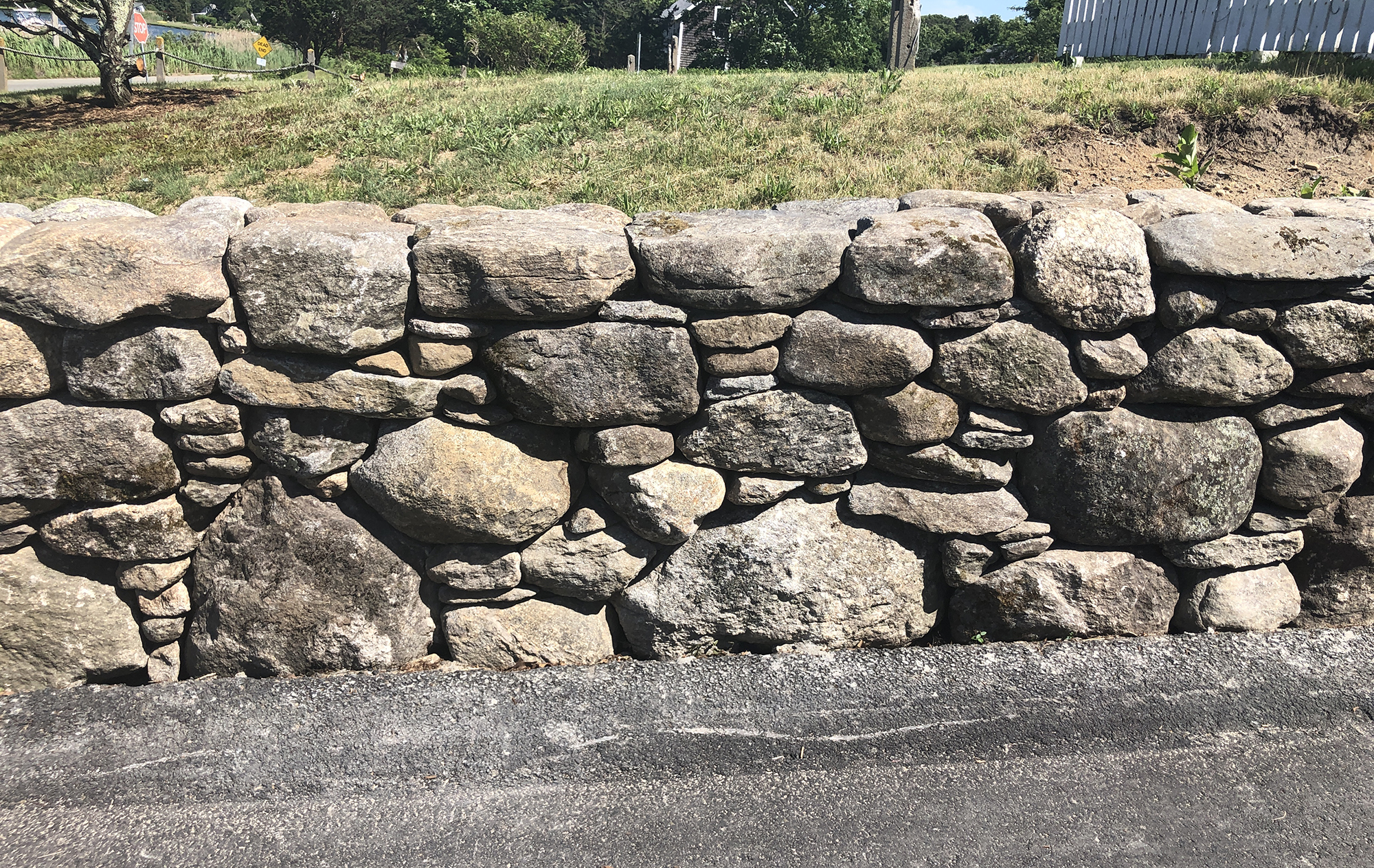 Thrifty Choice Chilling Stones, New England fieldstone, drink