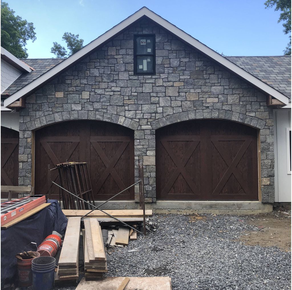 Lake Champlain Granite - Veneer