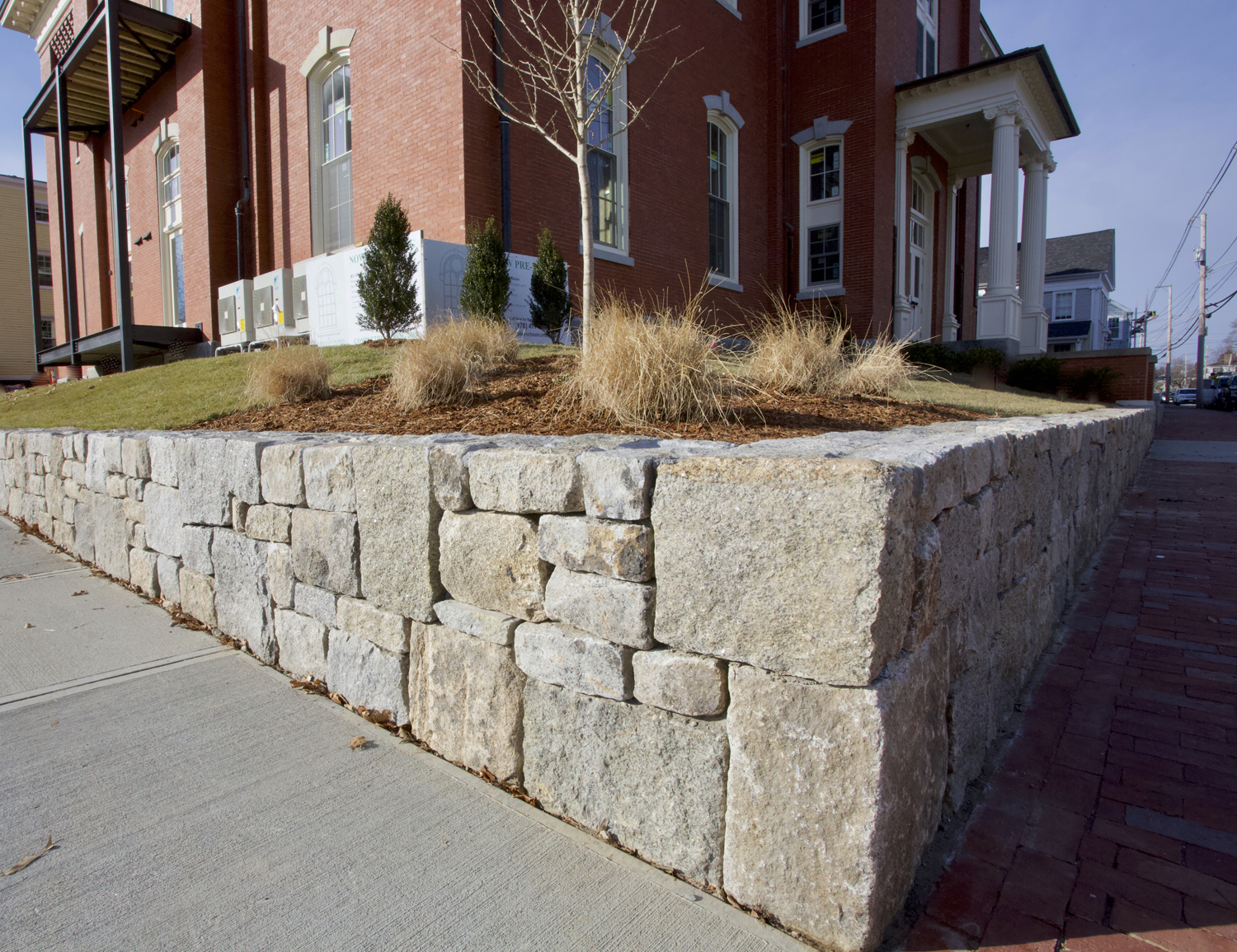 Reclaimed Granite Block Wallstone - Split Block Mix